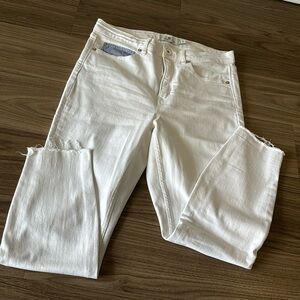 Vineyard Vines white jeans